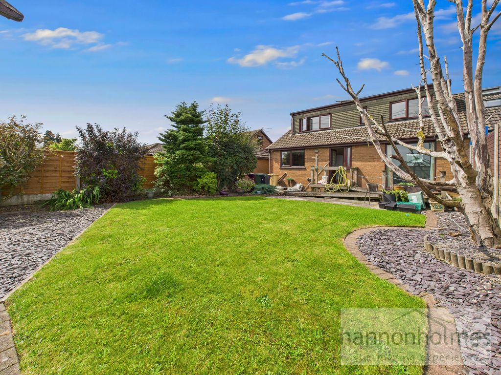 Property photo 1 of 32 Cam05283G0-Pr0088-Still034
