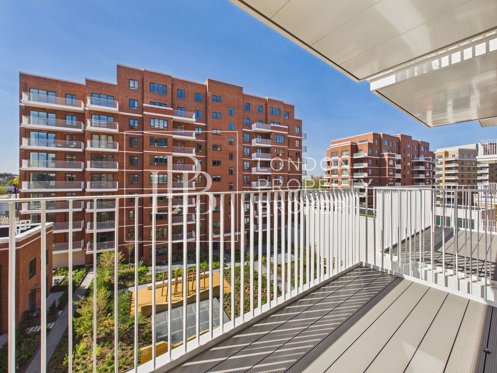 Property photo 2 of 12