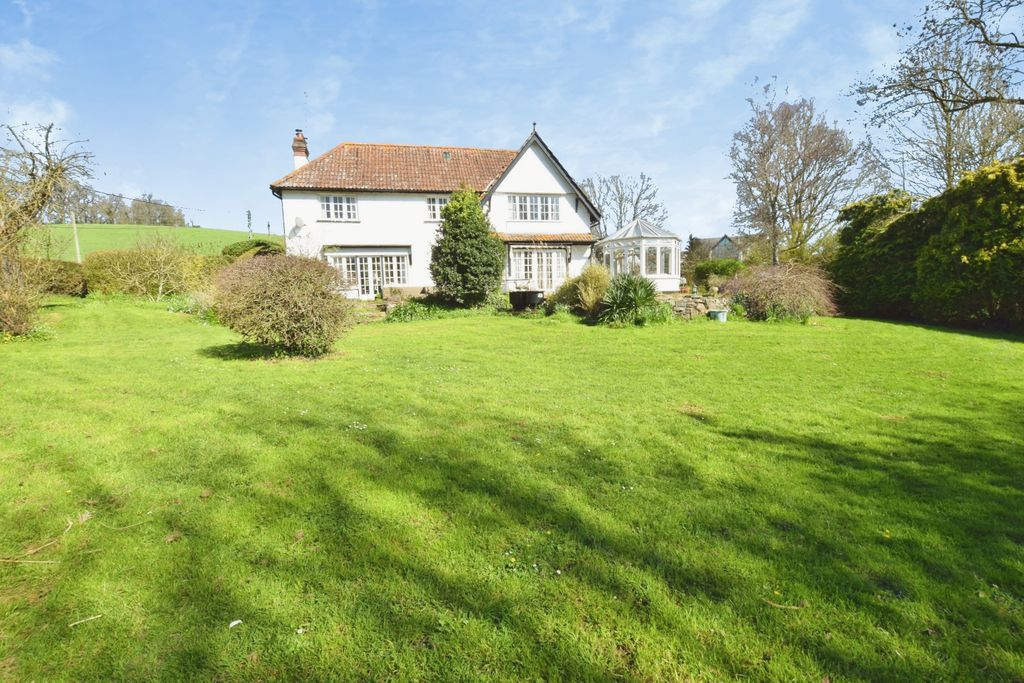 Property photo 1 of 16 E5Acdcb9-Dsc_0027_Edited 20Red 20Front