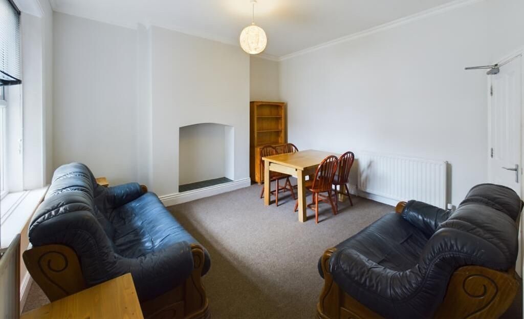 Property photo 3 of 11 Fcae6E91d3B8583B6c7Fae22Ed36d362.Jpeg