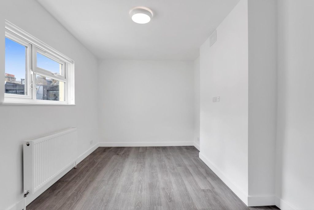 Property photo 3 of 7 Img_0612.Jpg