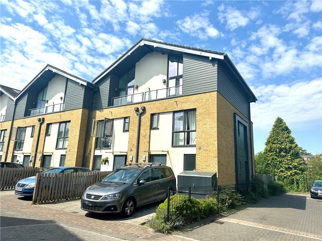 Property photo 1 of 9 Exterior