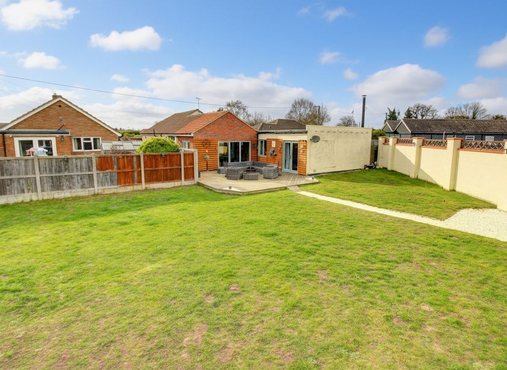 Property photo 1 of 27