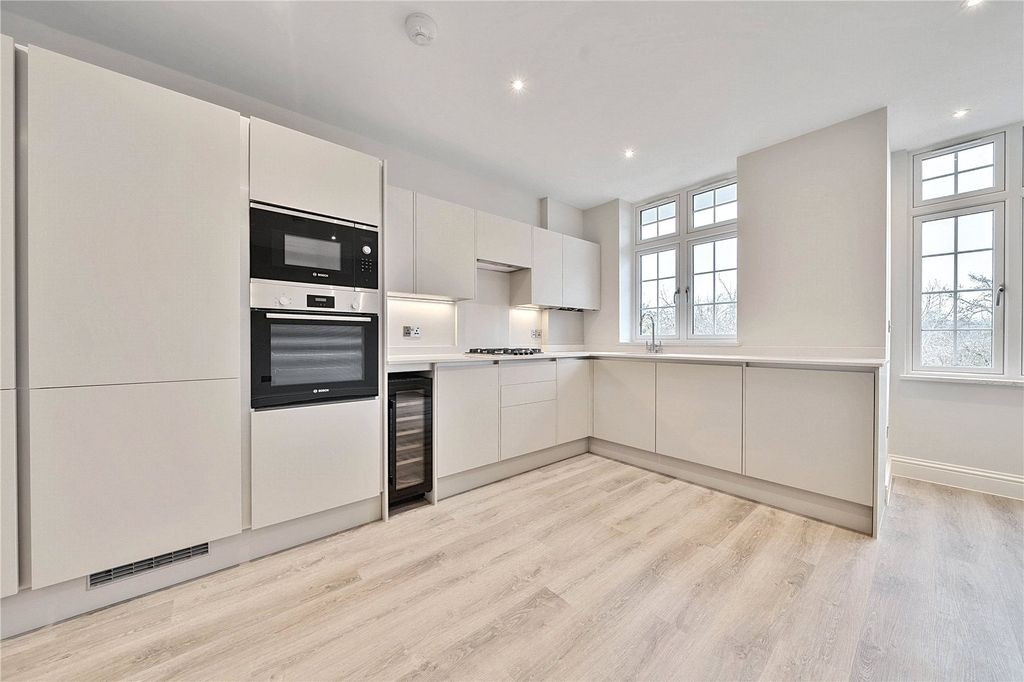 Property photo 3 of 10 Picture No. 10