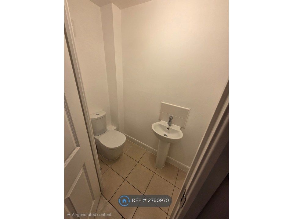 Property photo 2 of 8 Toilet