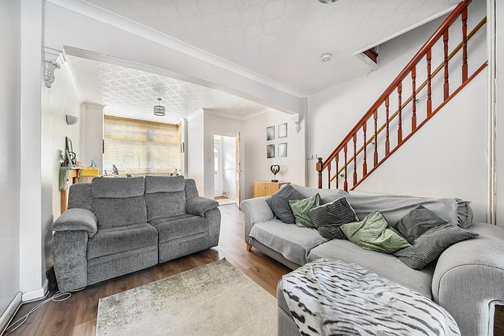 Property photo 3 of 11 1328254-28-687A1Afbda0Ba.Jpg