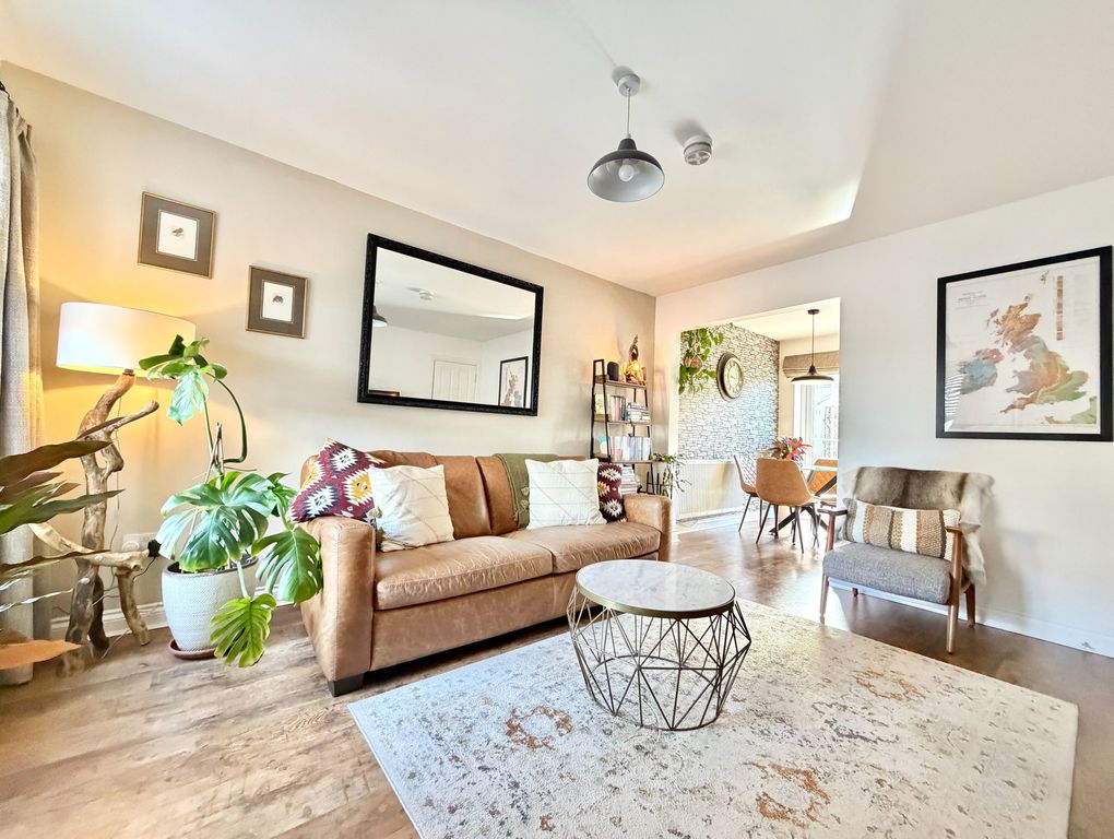 Property photo 3 of 26