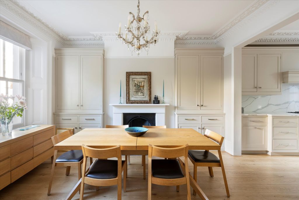 Property photo 2 of 19 Image