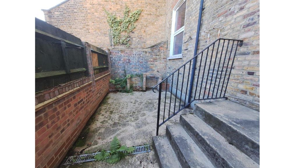 Property photo 3 of 3 714A0226-9472-11F0-9Def-0242Ac110002---Auto--.Jpg