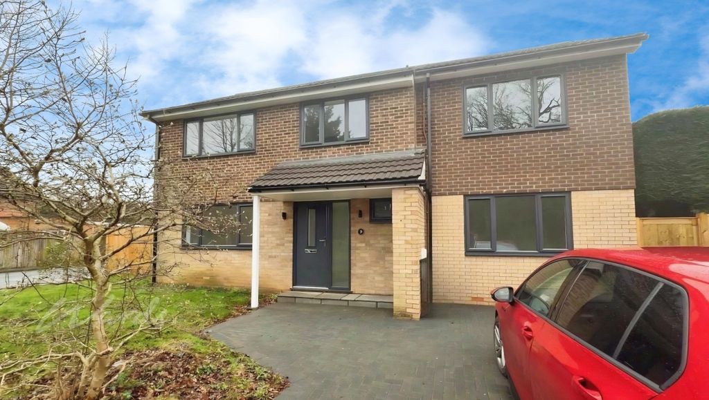 Property photo 1 of 18 Front