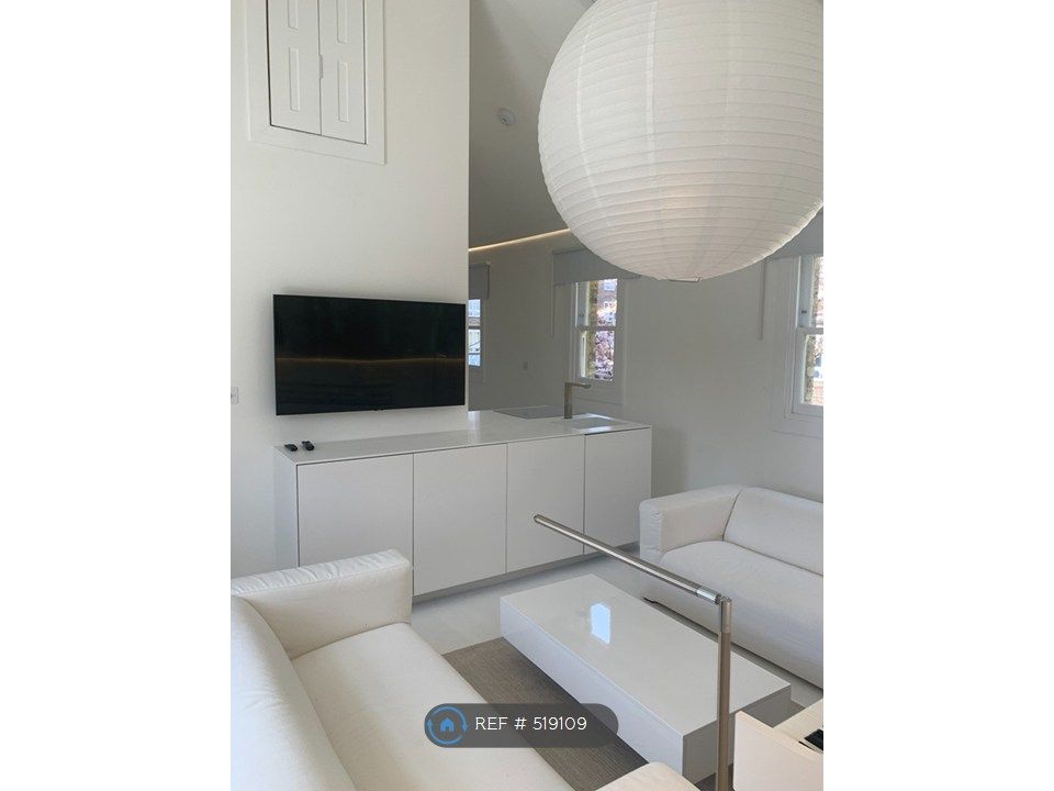 Property photo 2 of 34