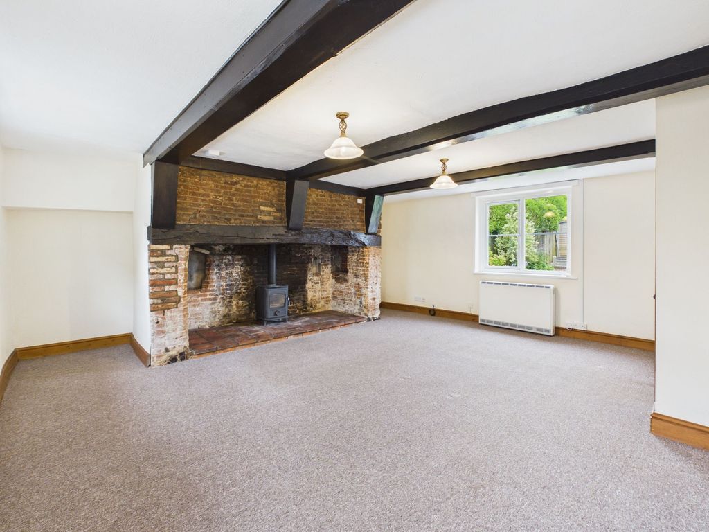 Property photo 2 of 21