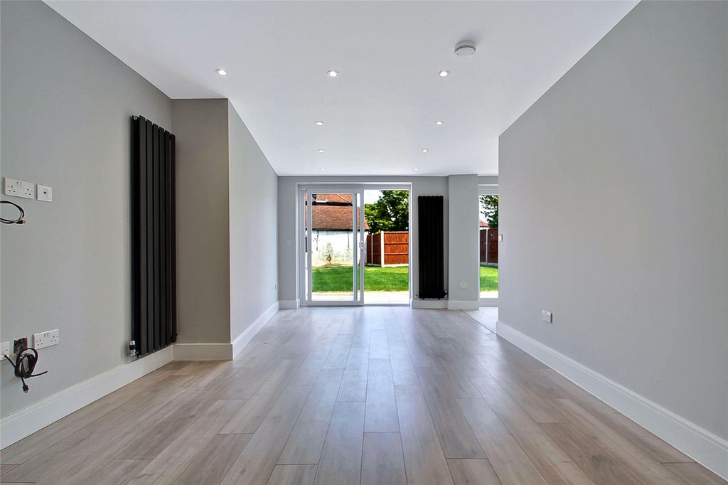 Property photo 3 of 13 Picture No. 04