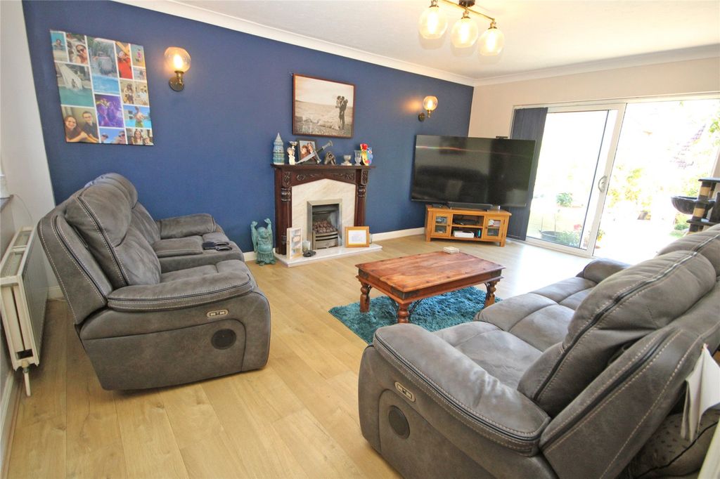 Property photo 3 of 18 Picture No. 14
