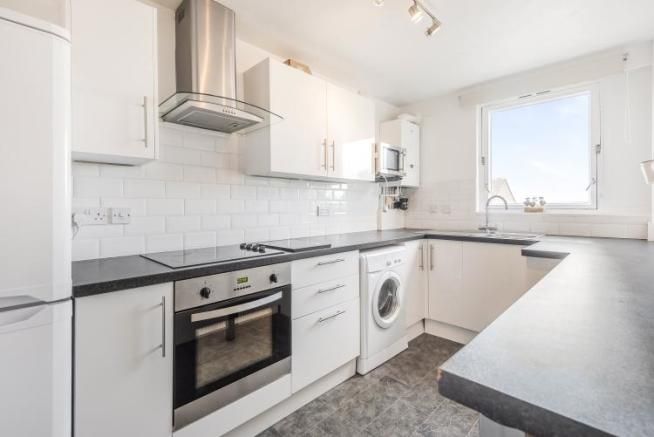 Property photo 2 of 7 Kitchen