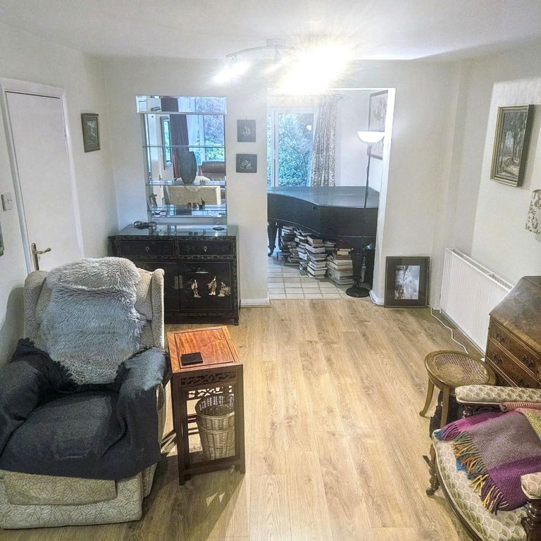 Property photo 3 of 22
