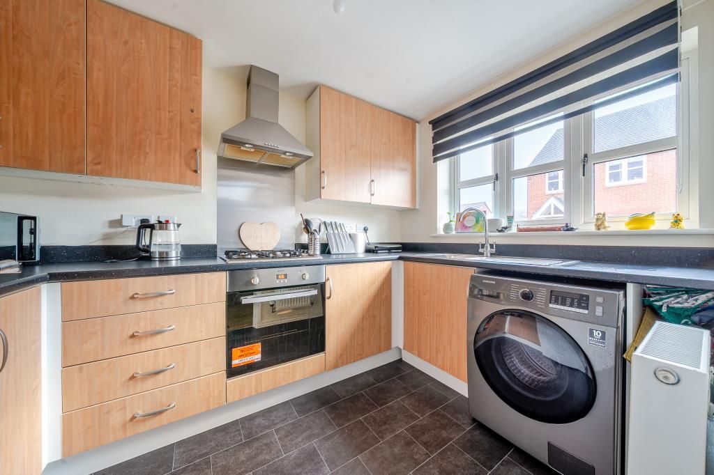 Property photo 2 of 20 Kitchen