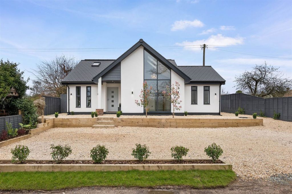 Property photo 1 of 29