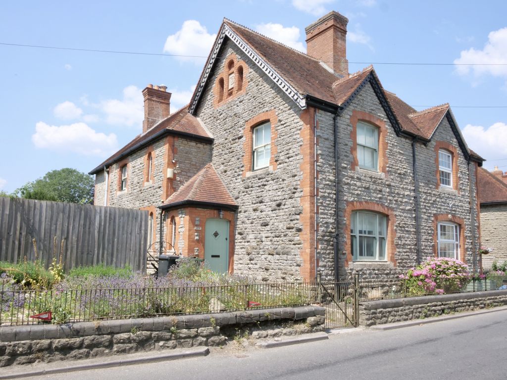 Property photo 1 of 38