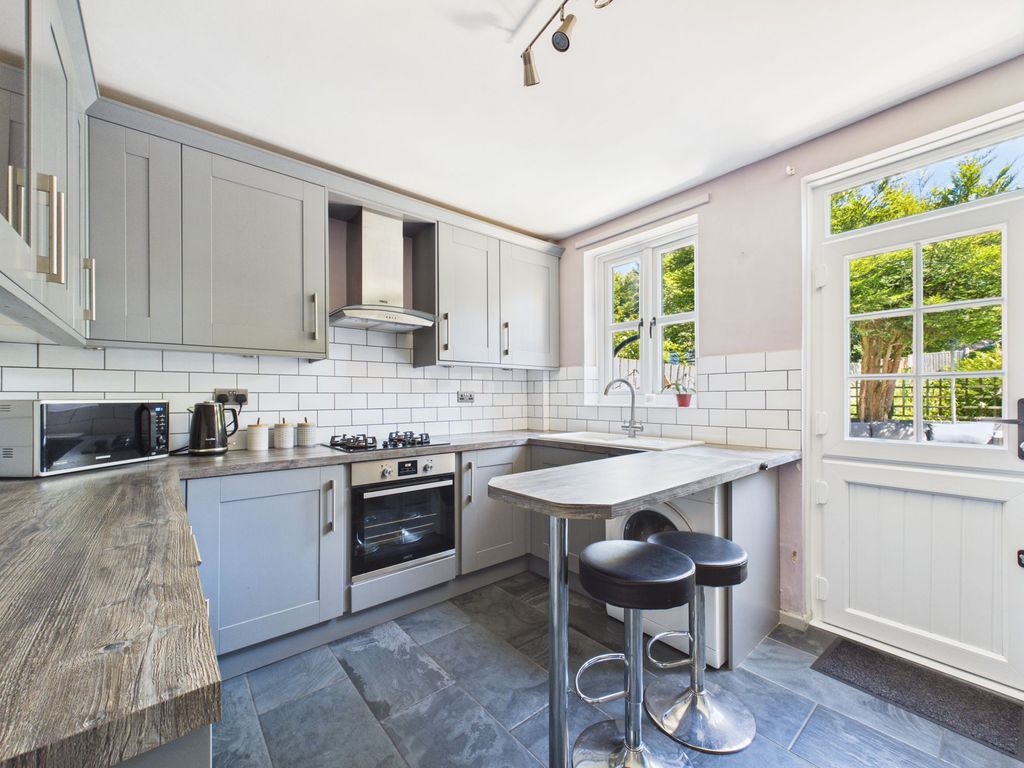 Property photo 2 of 15 Breakfast Kitchen