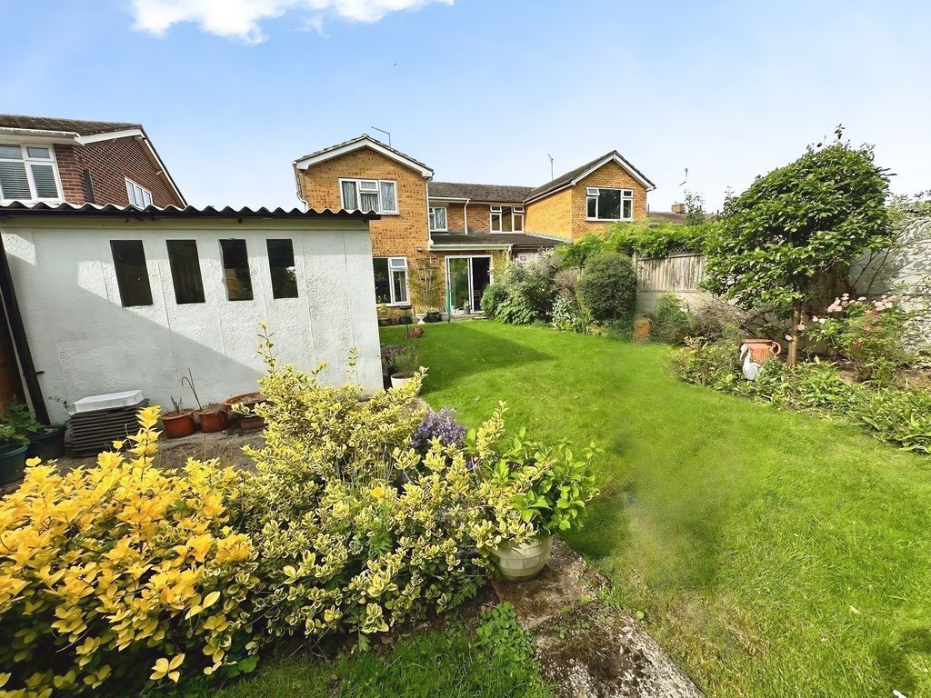 Property photo 1 of 19 Toppesfield Avenue
