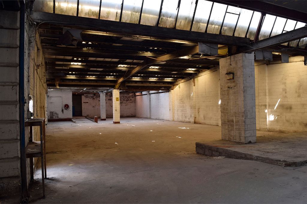 Property photo 2 of 7