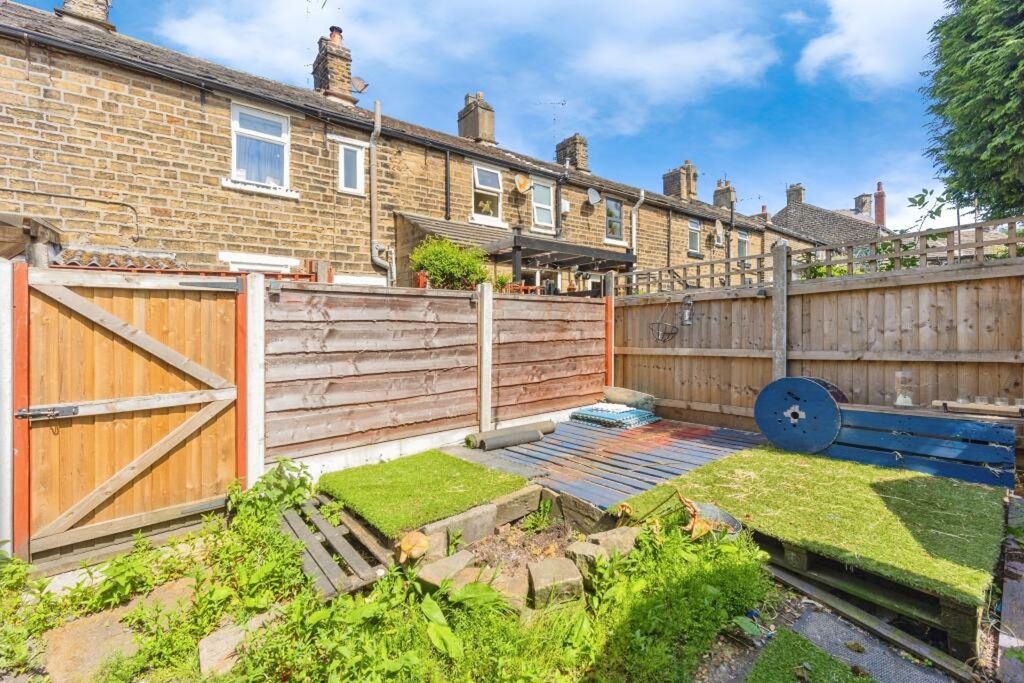 Property photo 3 of 15