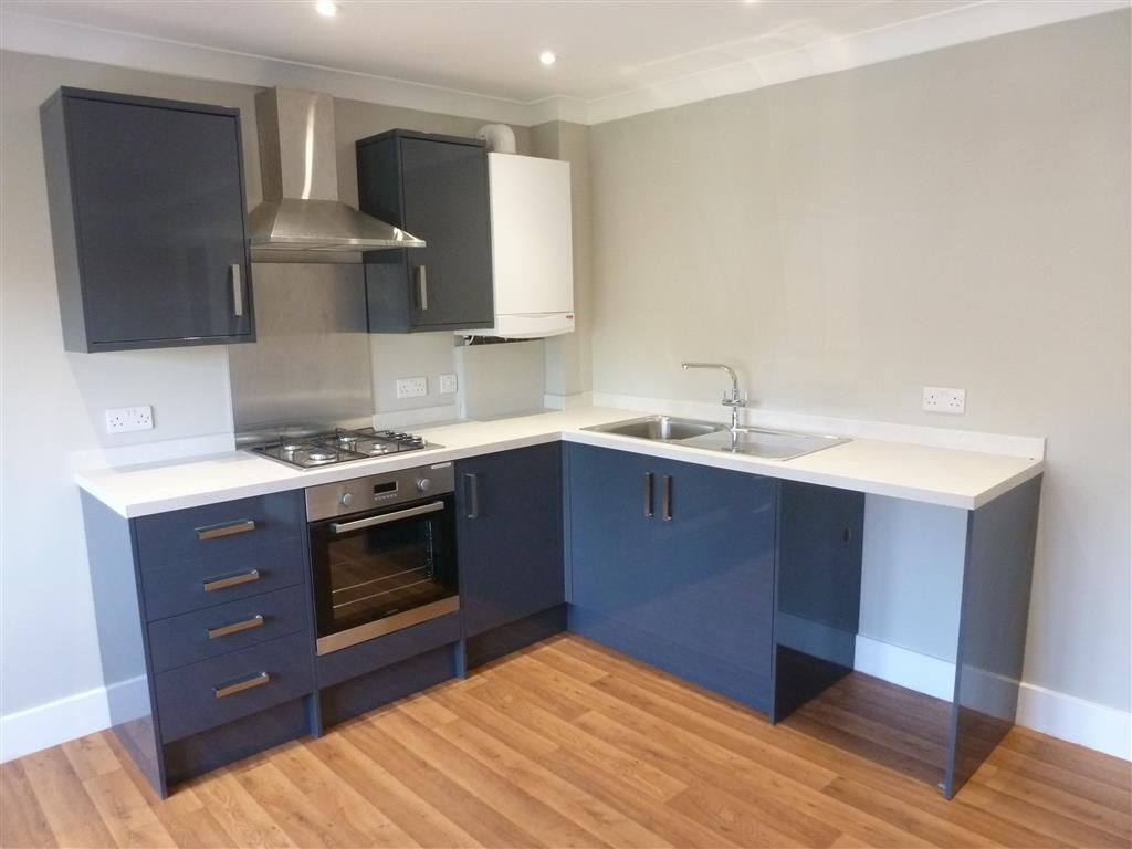 Property photo 3 of 7 Kitchen