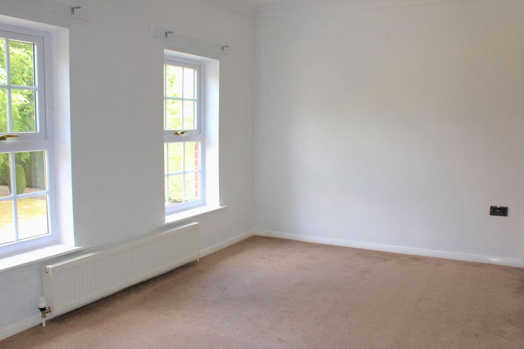 Additional image 9 of 5 bed detached house for saleKirton Road, Greetwell DN20