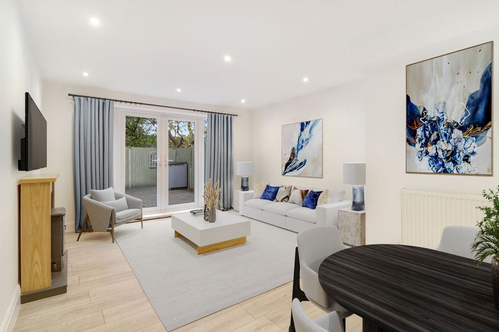 Property photo 3 of 14