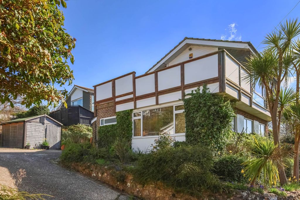Property photo 1 of 21