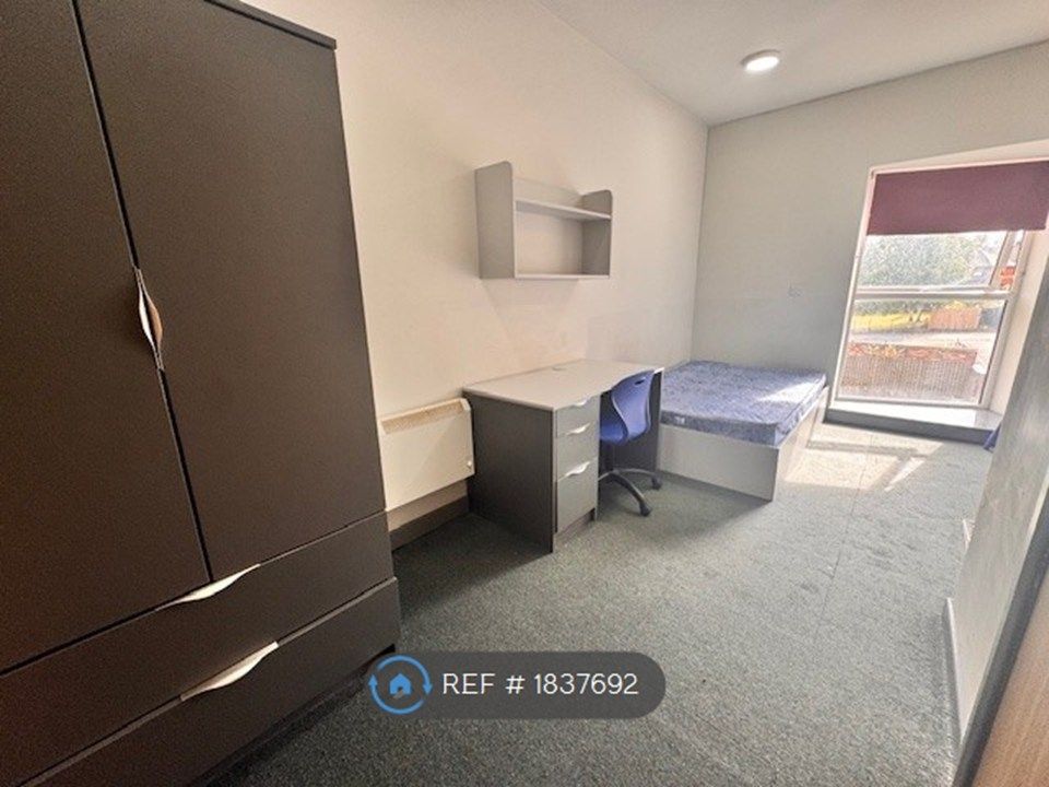 Property photo 2 of 5