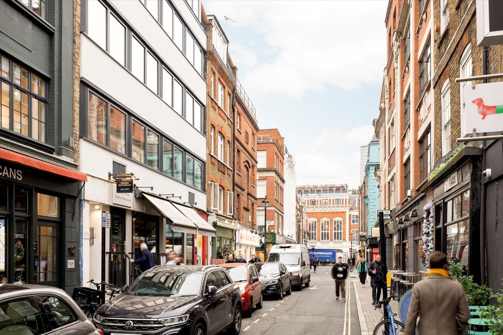 Property photo 2 of 17 Image