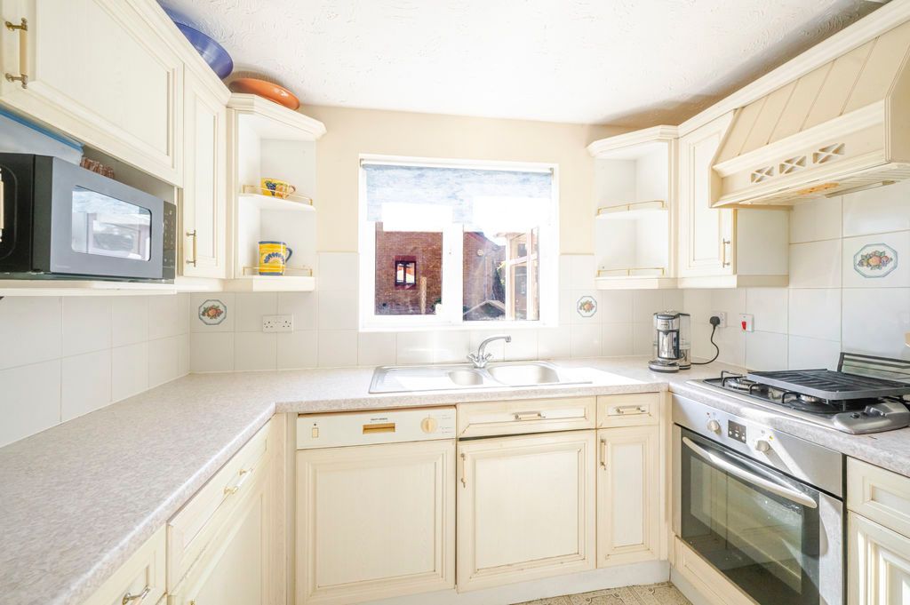Property photo 2 of 12 Photo 7
