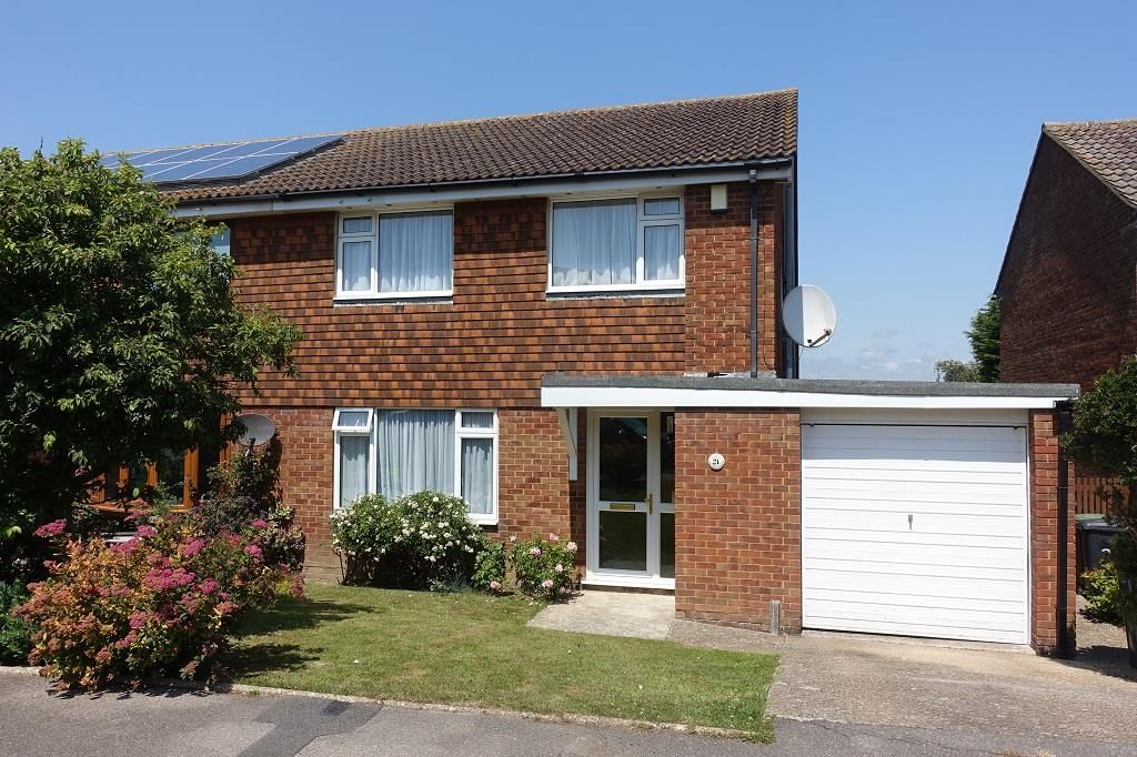 Property photo 1 of 25 3 Bedroom Semi-Detached
