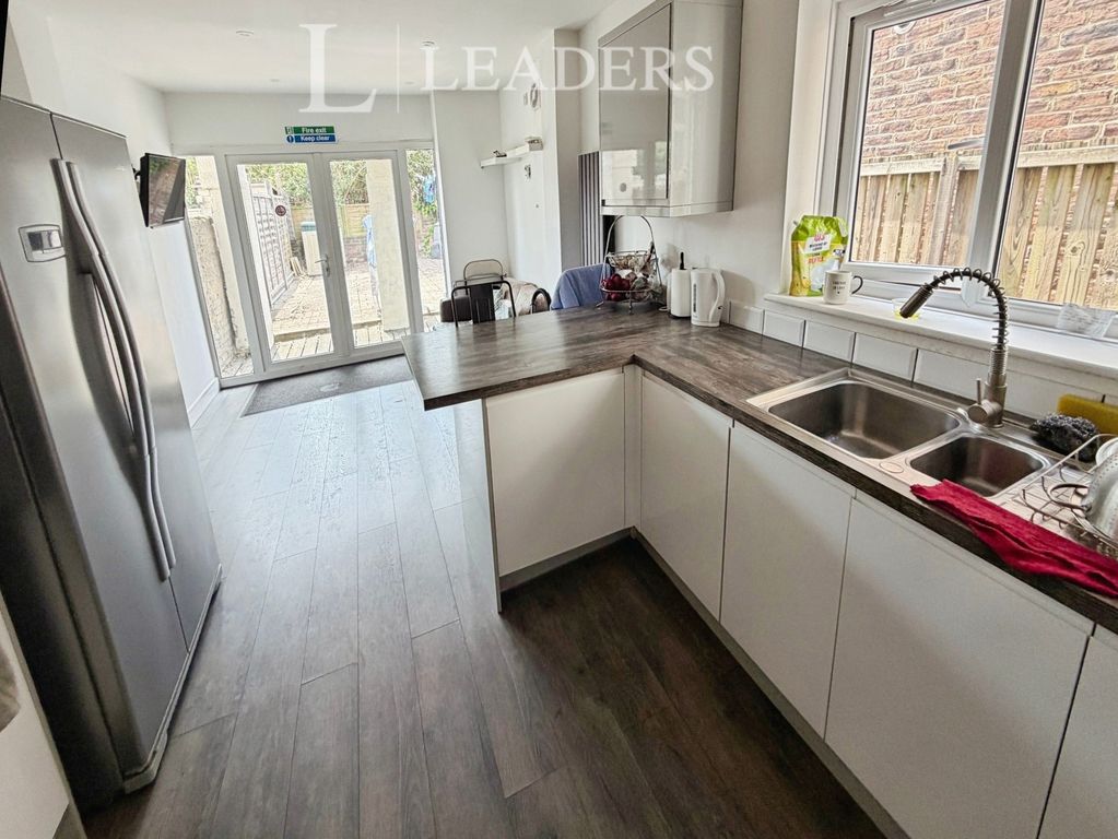 Property photo 2 of 17 Pbox-Img.Jpg