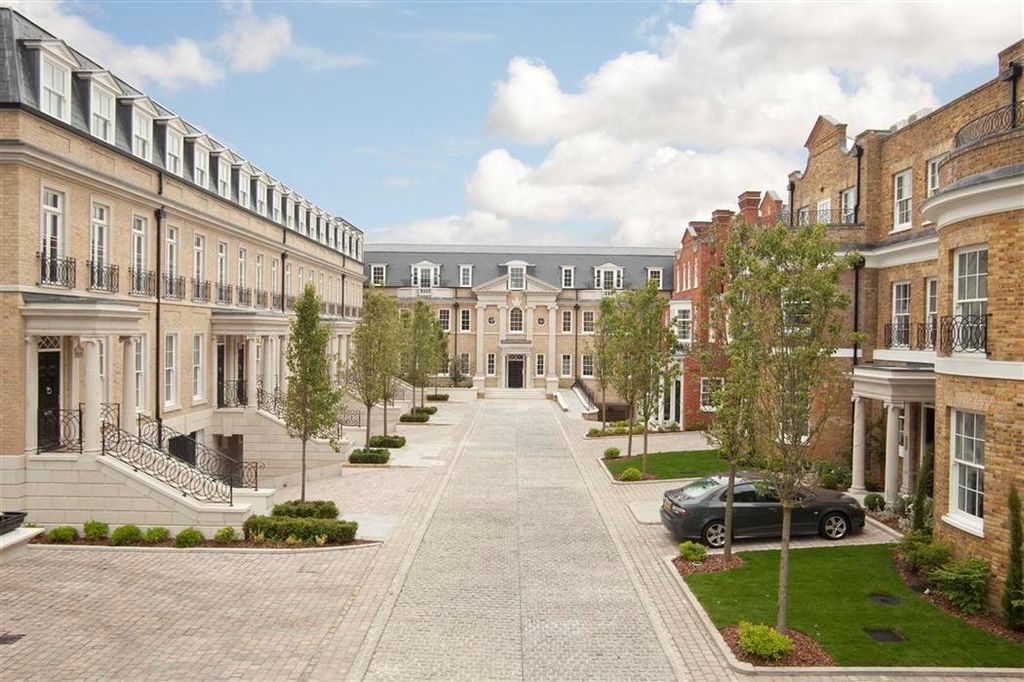 Property photo 2 of 15 Image