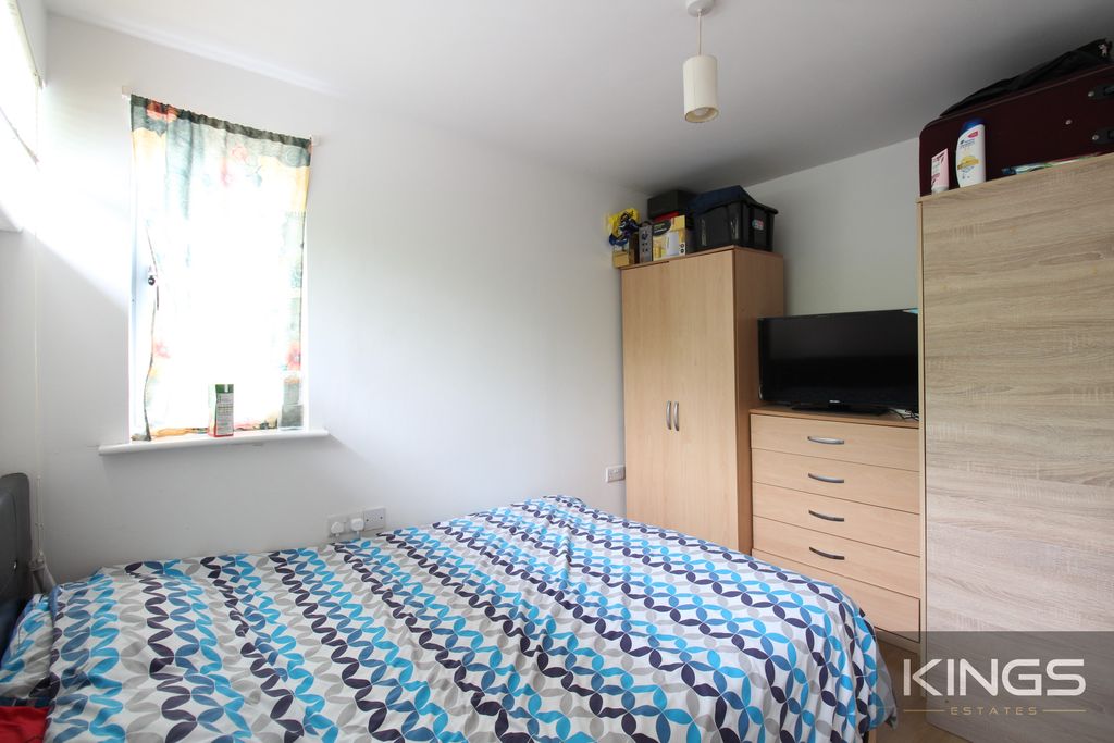 Property photo 3 of 4