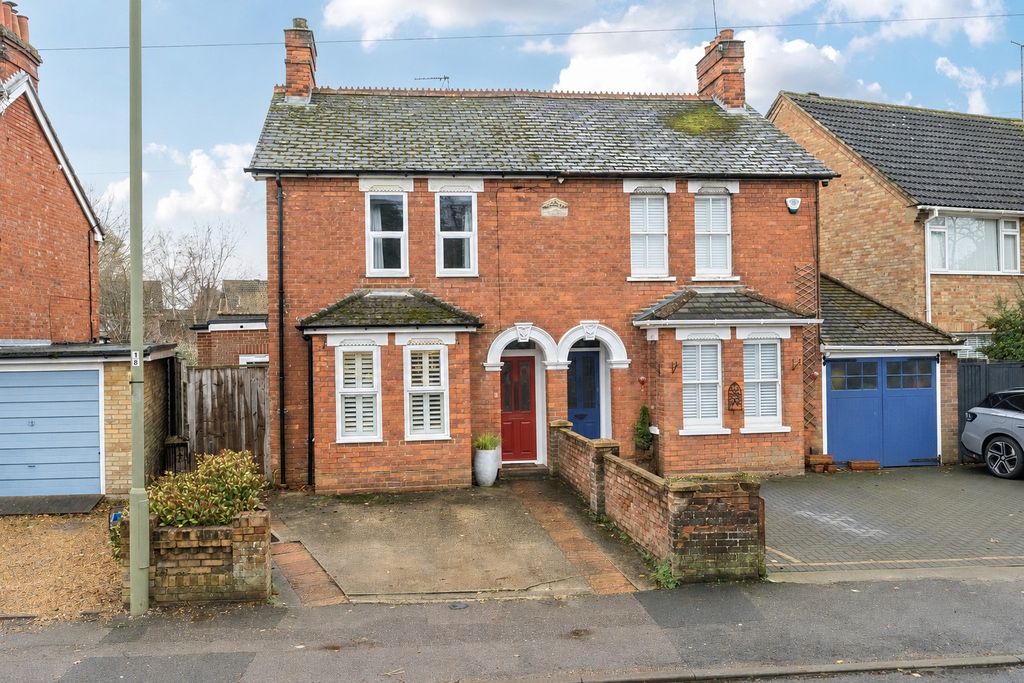 Property photo 1 of 13