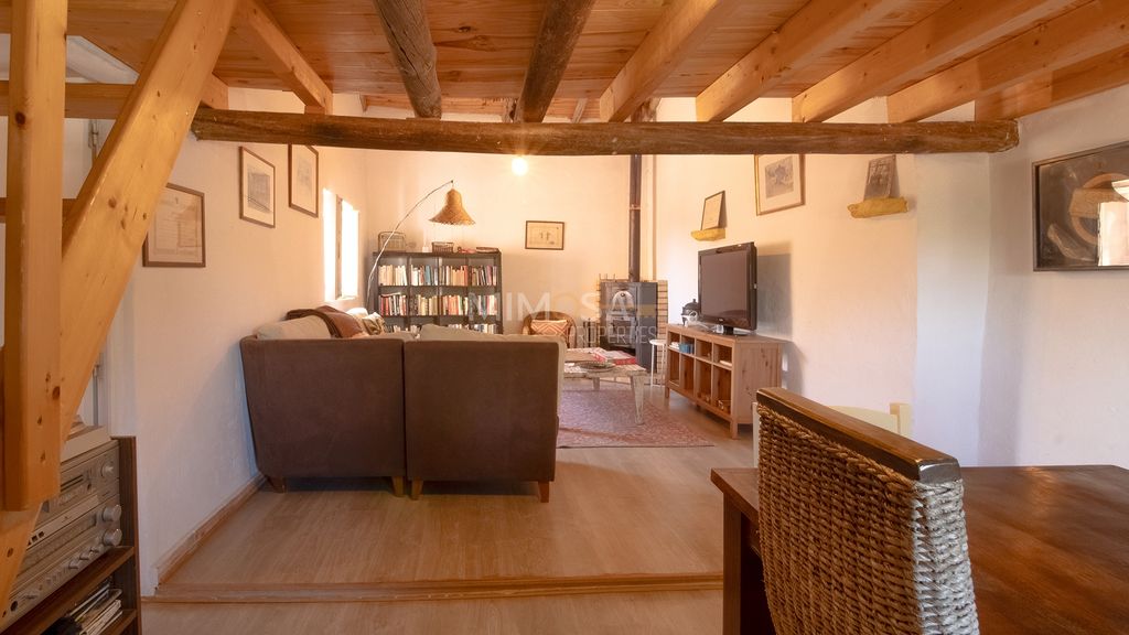 Property photo 3 of 36