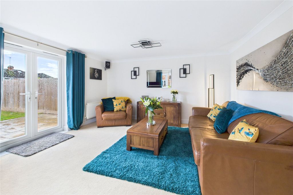 Property photo 3 of 26 Picture No. 15