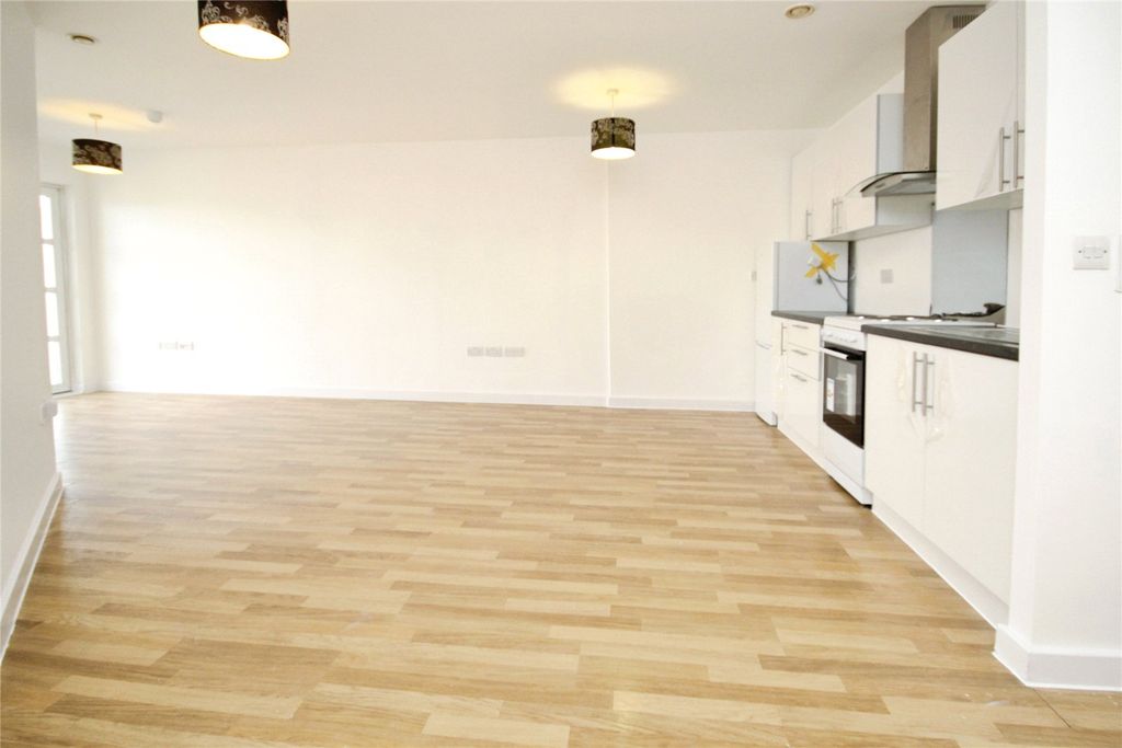 Property photo 2 of 8 Picture No. 03