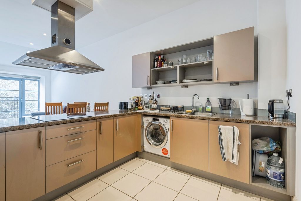 Property photo 3 of 13 Pbox-Img.Jpg