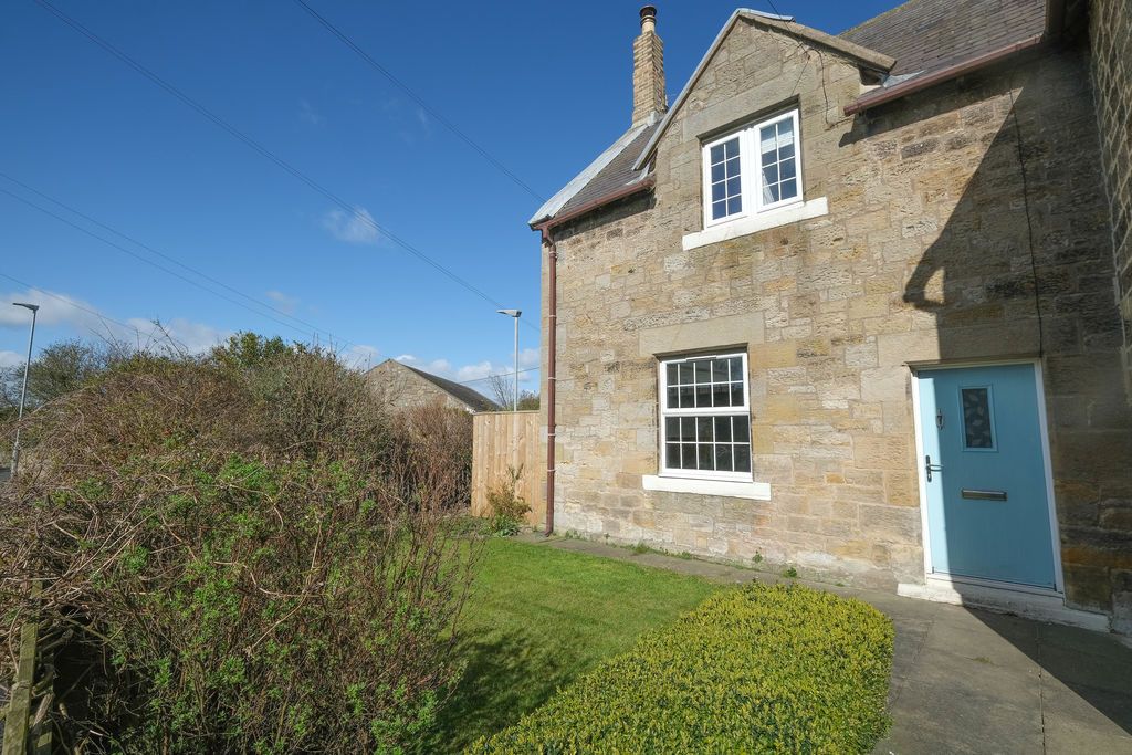 Property photo 1 of 15 Photo 10