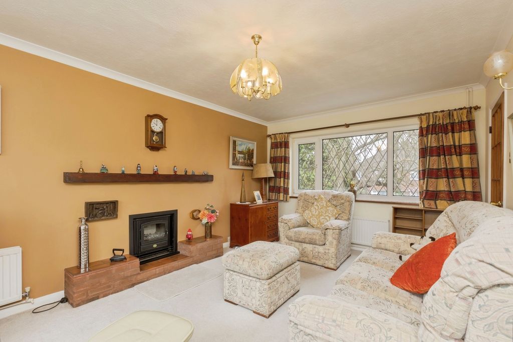 Property photo 2 of 15 Pbox-Img.Jpg