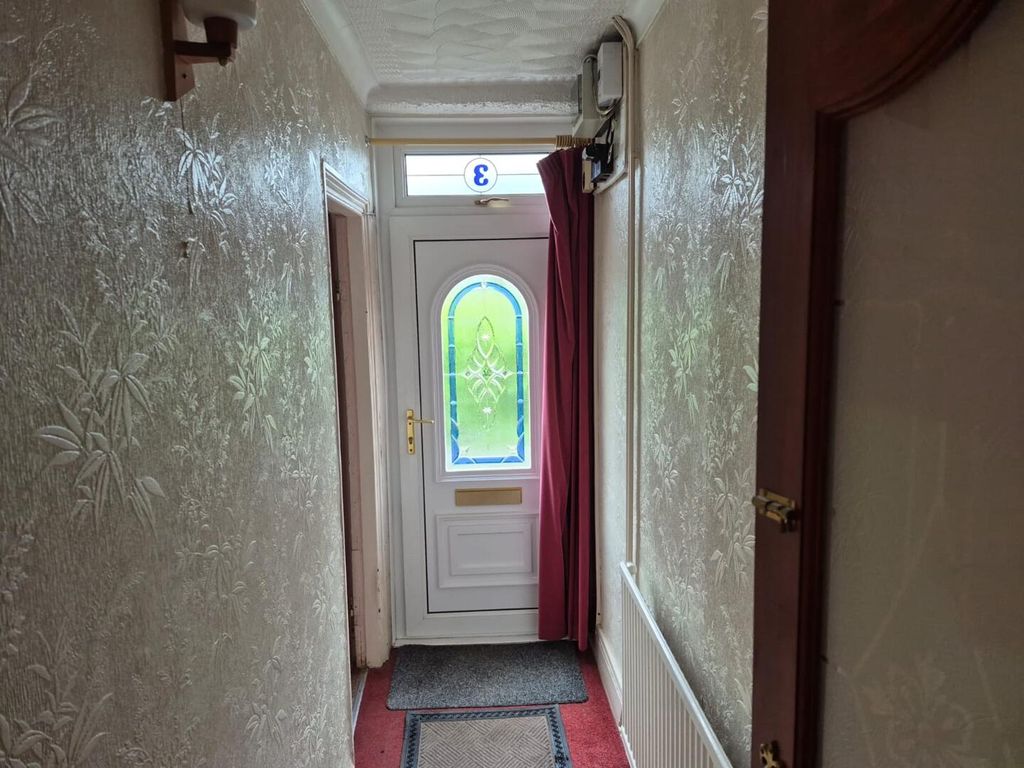Property photo 3 of 19 Hallway
