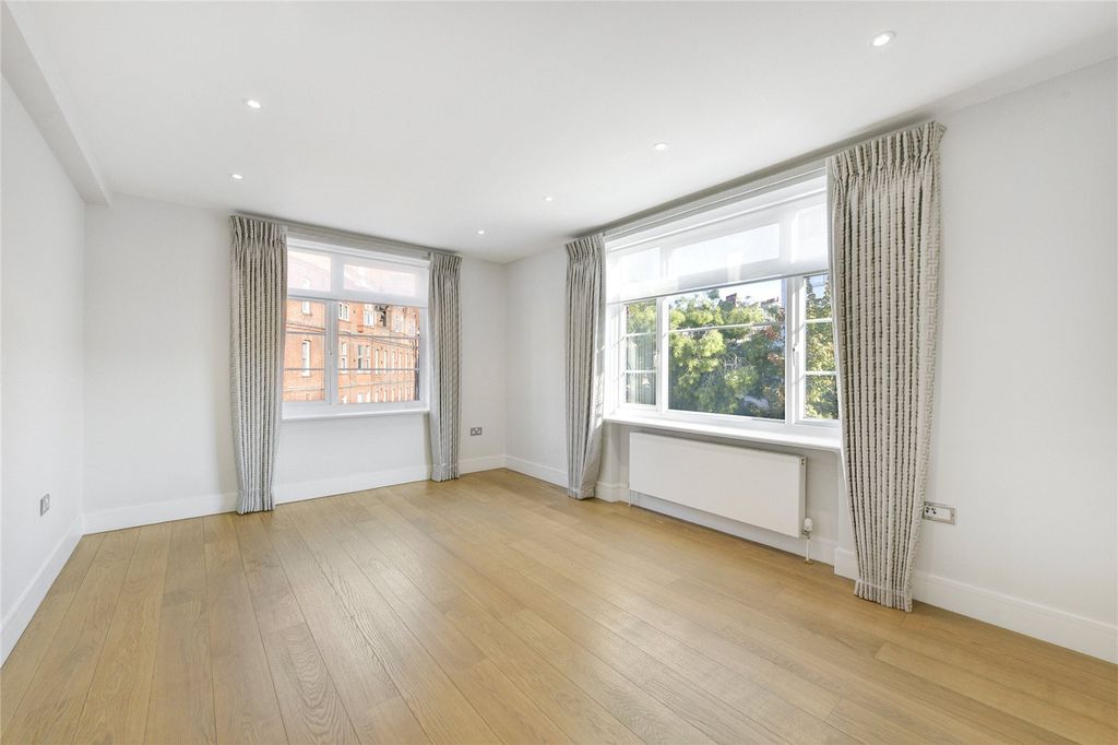 Property photo 1 of 15 Picture No. 12