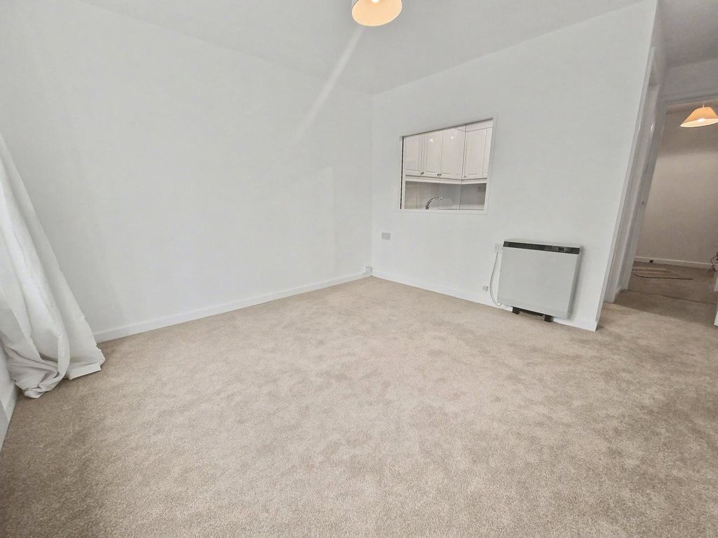 Property photo 3 of 10 Picture No. 34