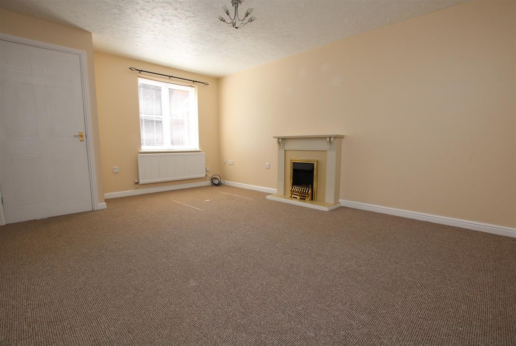 Property photo 3 of 18 Living Room 2.Jpg