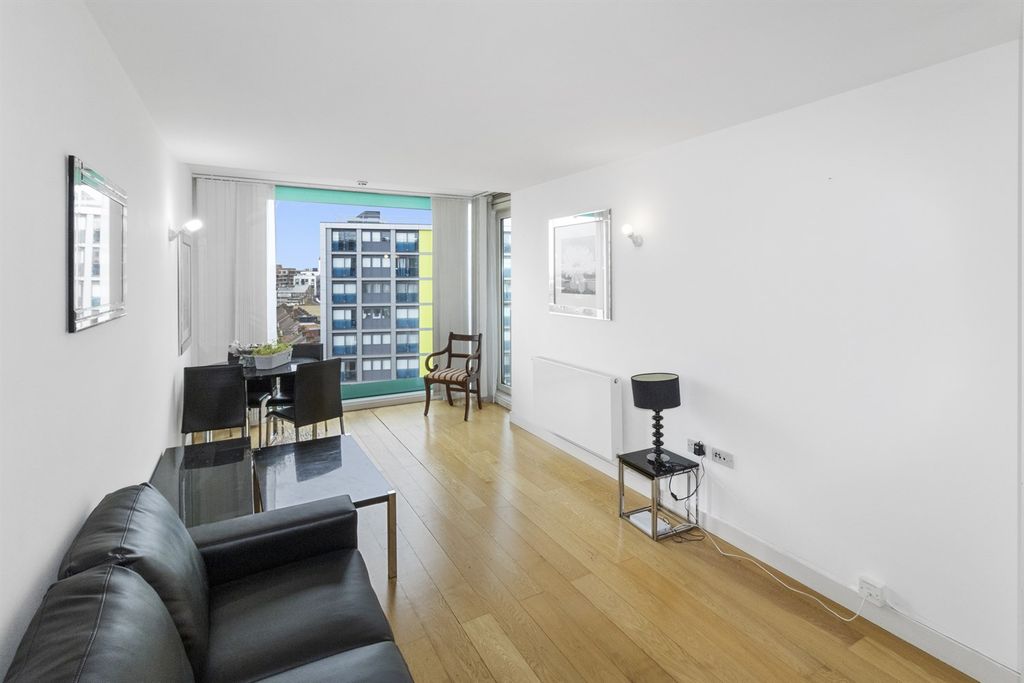 Property photo 1 of 4 (Main)